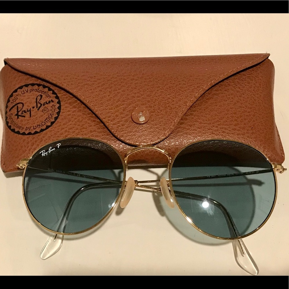 100% Authentic Ray-Ban polarized sunglasses.